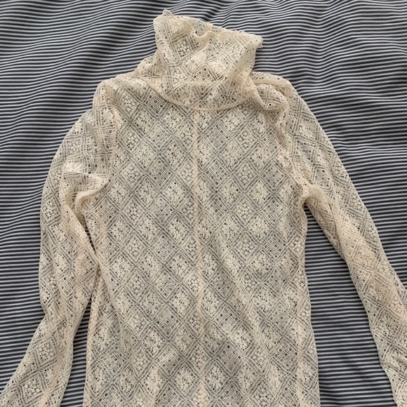 Free People lace turtleneck - Picture 1 of 2